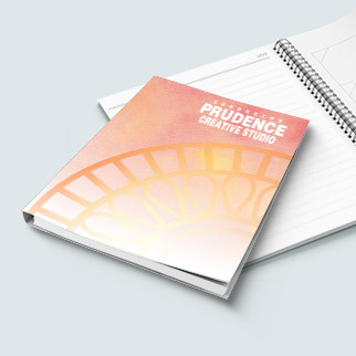 粉色漸變金色圖案裝飾