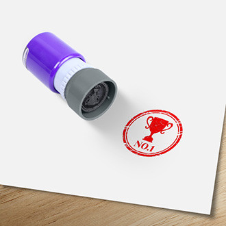 紅色圓形邊框獎杯